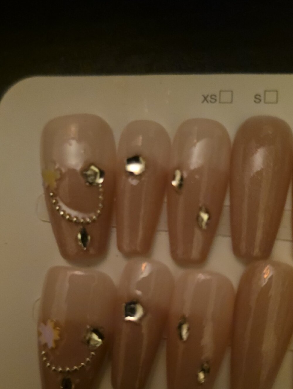 Neutral Nude Press-On Nails with Gold Accents - Large 1 Set - Picture 3 of 5